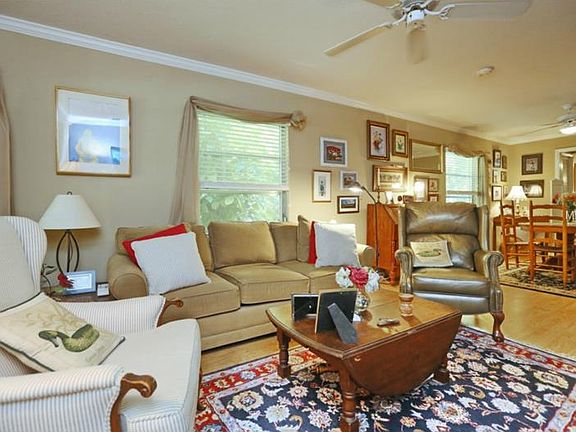 5th image of 3745 Almeria Ave APT 2-S