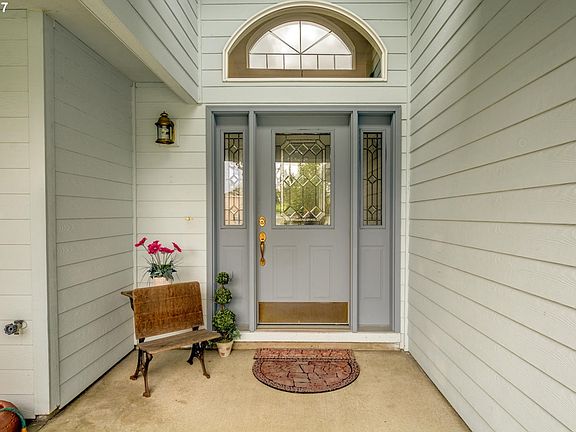 4th image of 12012 NE 44th Ave