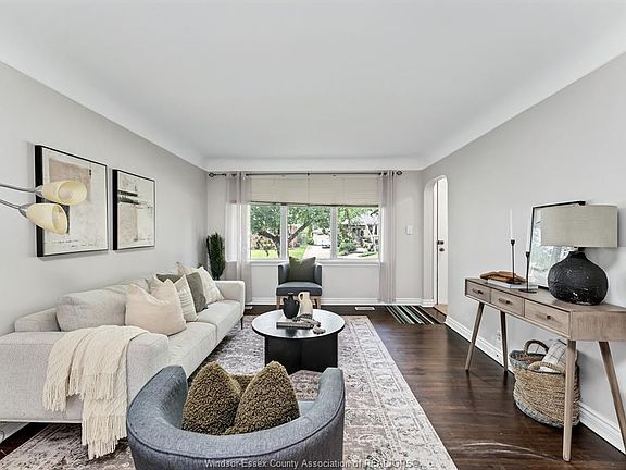 5th image of 3668 McKay Ave