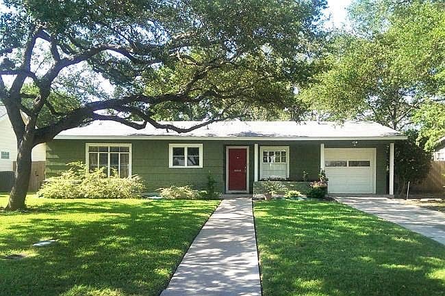 1st image of 334 Larkwood Dr