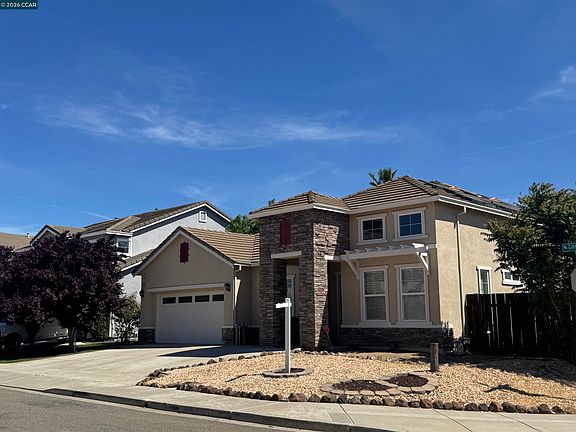 2nd image of 2000 Cinnamon Ridge Dr