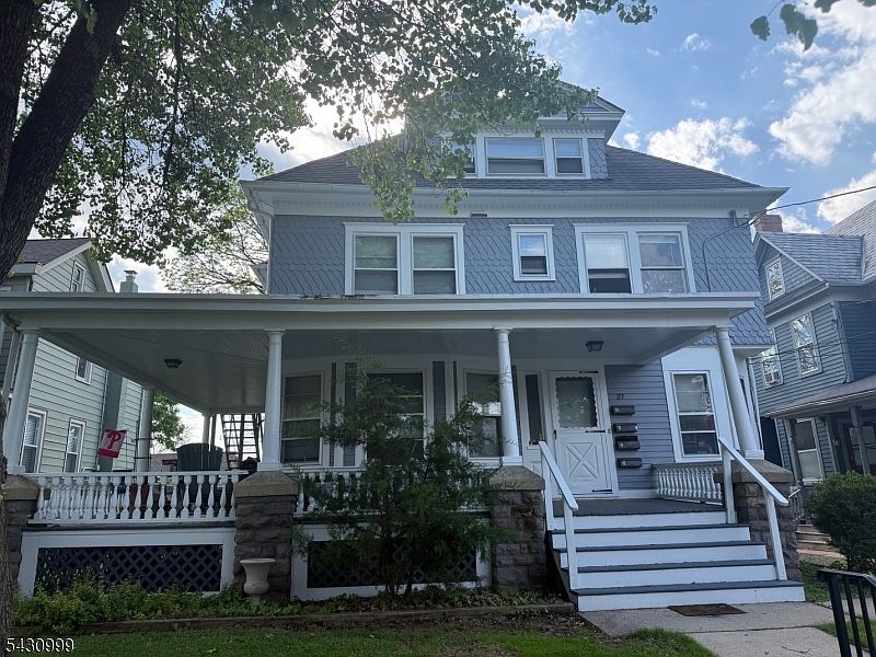1st image of 37 Broad St