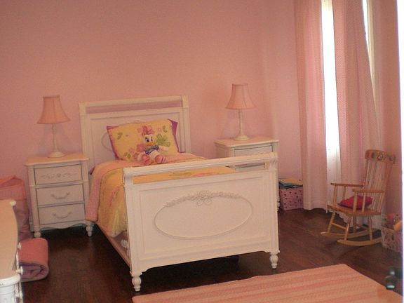 Large Bedroom 12X18