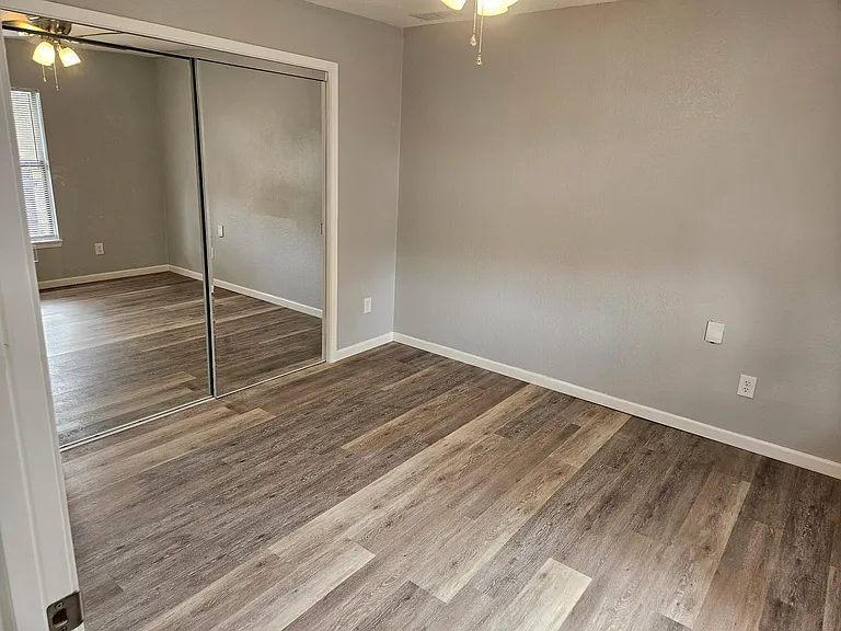3701 Duke Ln — Photo 8