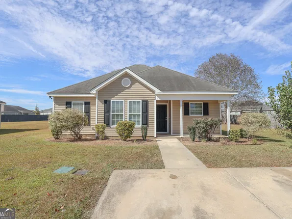 105 Rockport Ct, Perry, GA 31069