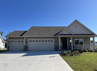 547 Fox Run Ln, Racine, WI 53406