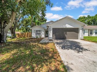 516 Center Point Rd, Valrico, FL 33594