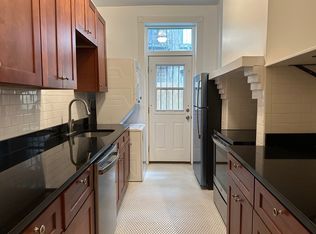 459 W 35th St APT 1E, Manhattan, NY 10001