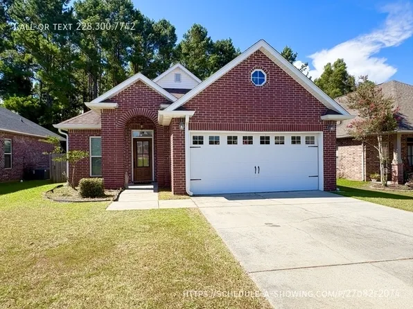 17063 Palm Ridge Dr, Diberville, MS 39540