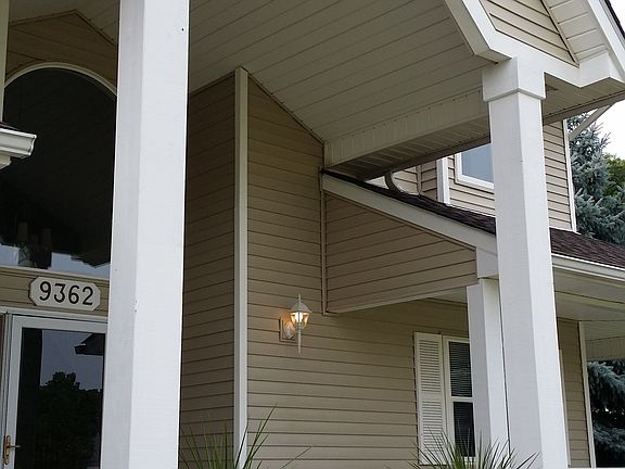 3rd image of 9362 Aspen View Dr