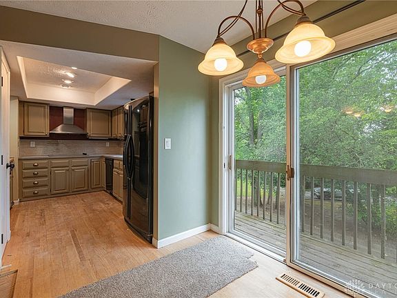 4th image of 216 Hermitage Ct