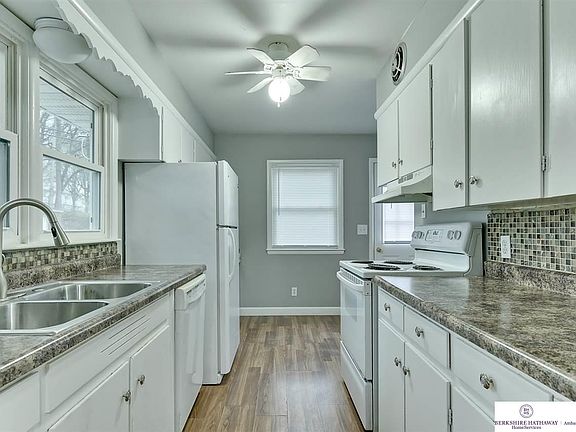 2nd image of 2715 S 50th St