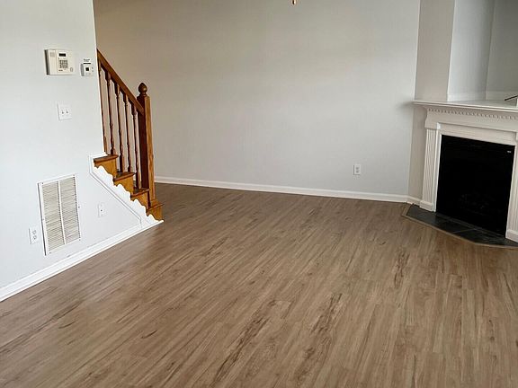3rd image of 2156 Flagstone Ct APT N6