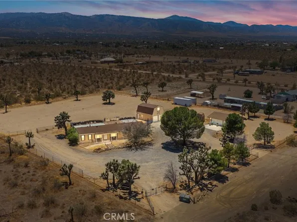 3183 McMillen Rd, Phelan, CA 92371