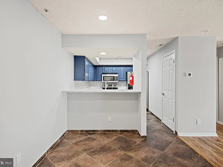 1022 Main St — Photo 19