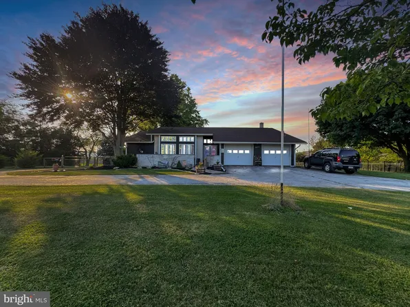 20 Mount Top Rd, Wellsville, PA 17365