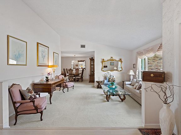 4th image of 20203 Back Nine Drive