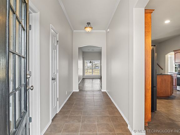 5th image of 9015 N 156th Ave E