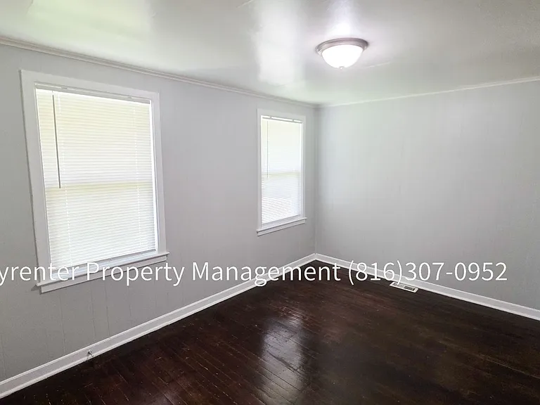 802 S Logan Ave — Photo 8