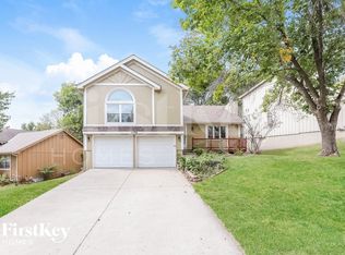 1105 NW 66th Ter, Kansas City, MO 64118