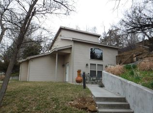 914 W 2nd St, Larned, KS 67550