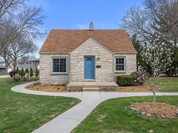 8246 West Montana AVENUE, West Allis, WI 53219