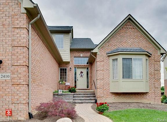 FRONT ENTRY