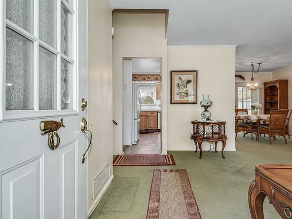 4th image of 26 Tennyson Pl
