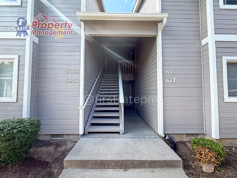 5649 W Dorian Ln — Photo 20