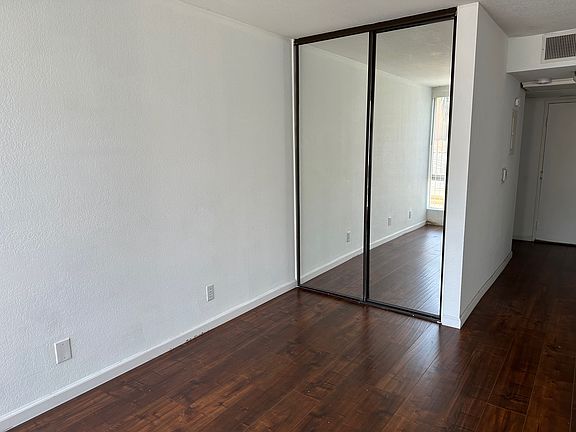 3rd image of 1230 N Cherokee Ave APT 108