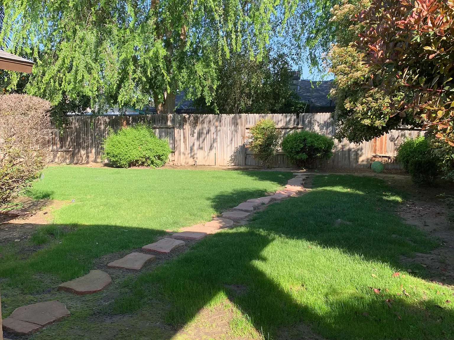 3 bed, 1426 sqft, $2,300 — Photo 3