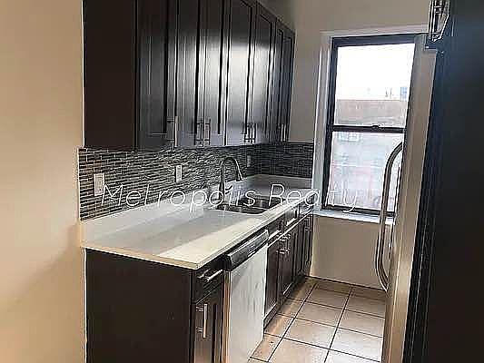 1st image of 2421 27th St APT 4