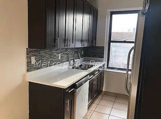 2421 27th St APT 4, Astoria, NY 11102