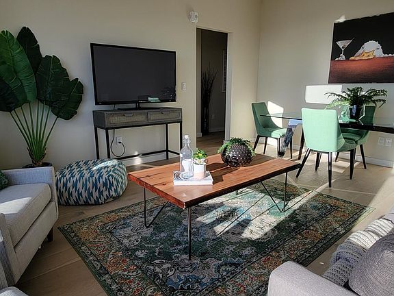 4th image of 1811 Leavenworth St #5