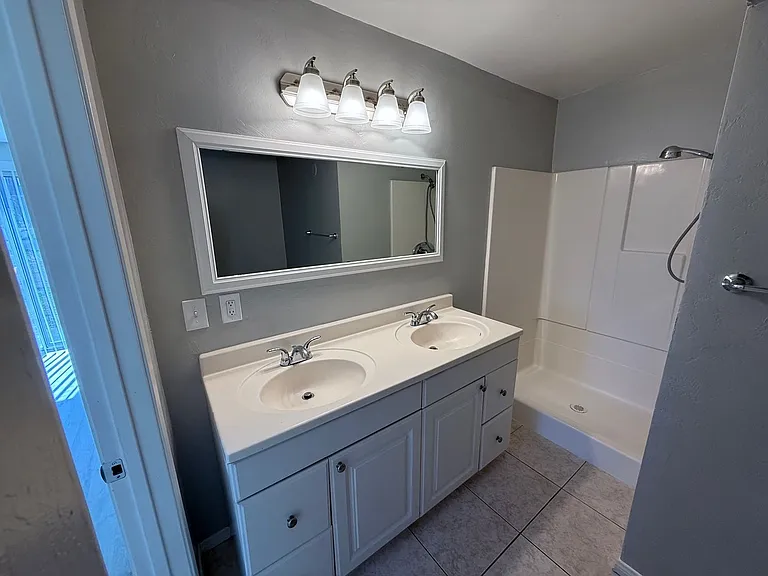 1561 Olive Ave — Photo 13