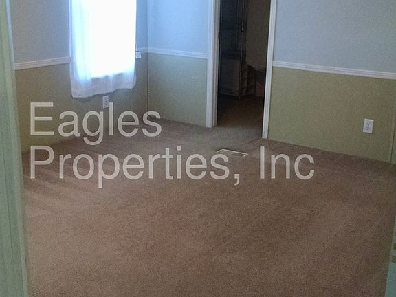 5th image of 104 Courtland Pl