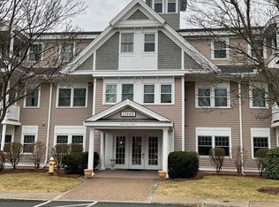6 Technology Dr APT 138, North Chelmsford, MA 01863