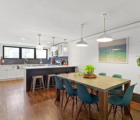 Rented by Compass | media 9