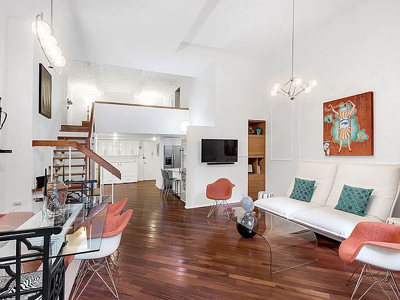 2nd image of 372 5th Ave APT 3M