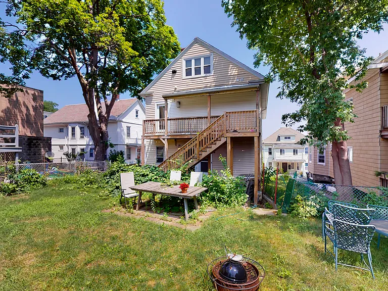 5 Douglas Ave #1 — Photo 12