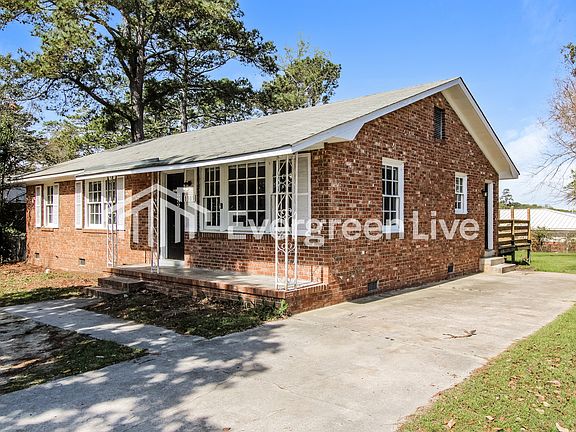 2nd image of 1305 Faraway Dr