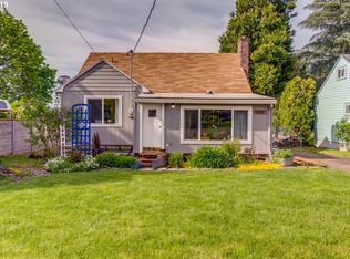 645 W Main St, Carlton, OR 97111