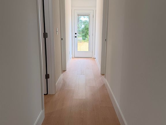 4th image of 113 Skyview Dr
