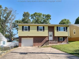 5294A Questa Dr, Cross Lanes, WV 25313
