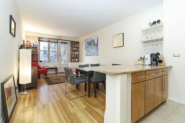 Sold by Owner | media 9