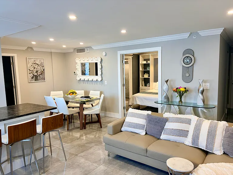 1505 N Riverside Dr #1403 — Photo 13