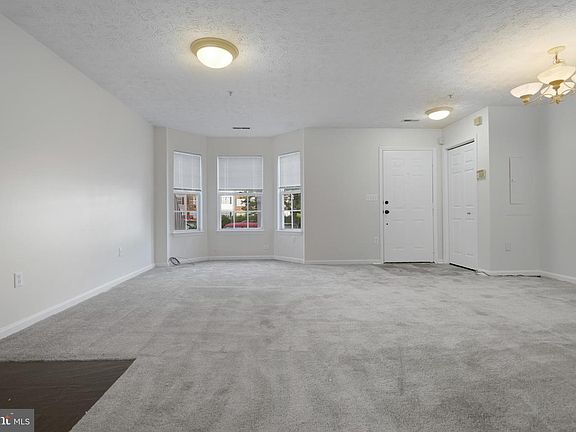5th image of 50 Amberstone Ct #50A