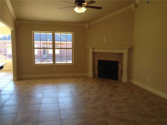 2nd image of 3005 SW Fernwood Ave