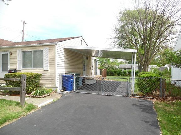 2nd image of 940 Harwood Dr