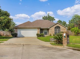 317 Woodcrest Dr, Long Beach, MS 39560
